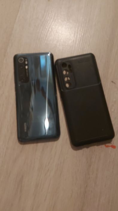 Xiaomi 10 lite счупено стъкло
