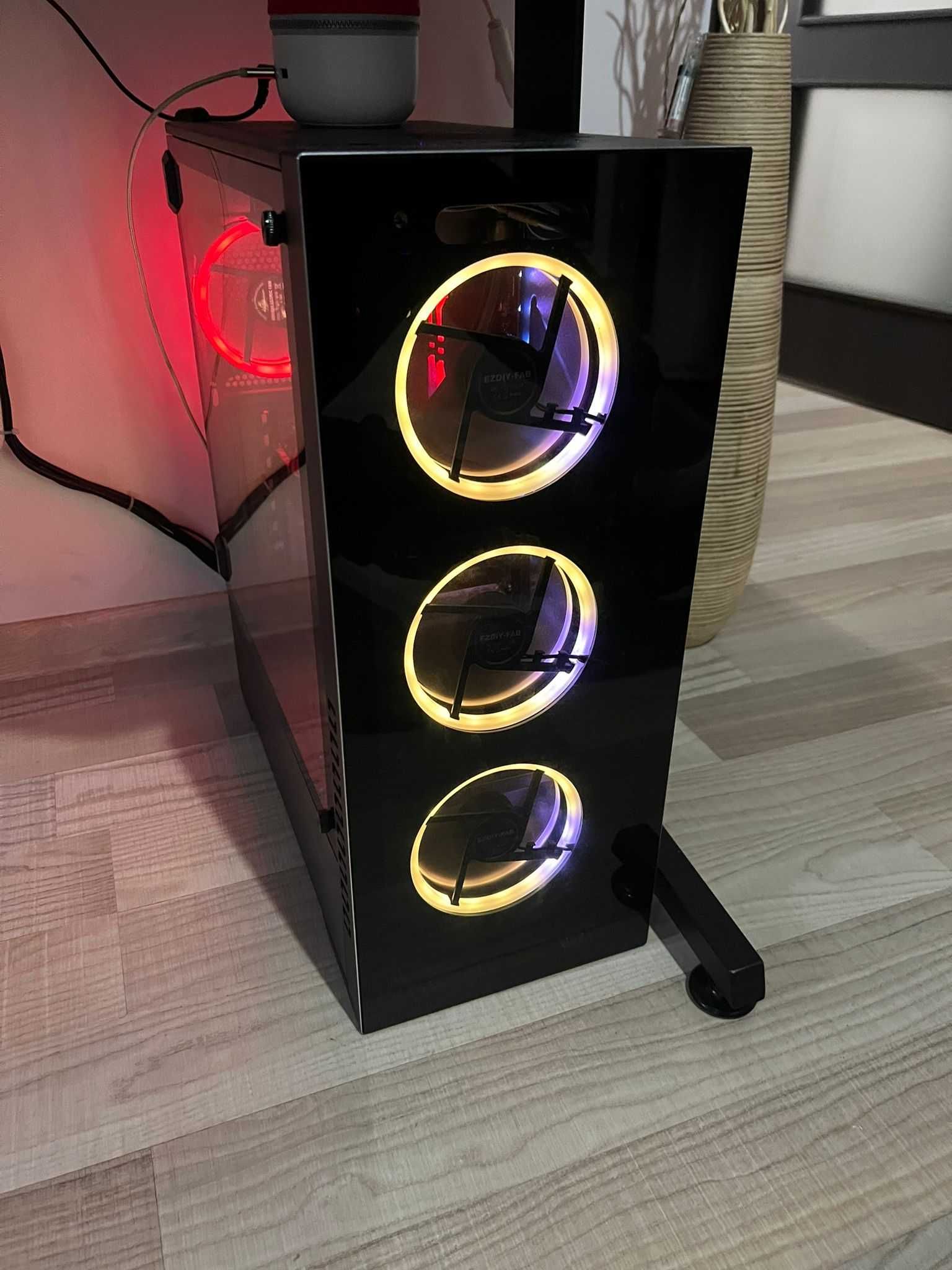 Unitate Gaming ryzen 7 5800x ,rtx 3070 de 8 gb ddr6 , ca nou