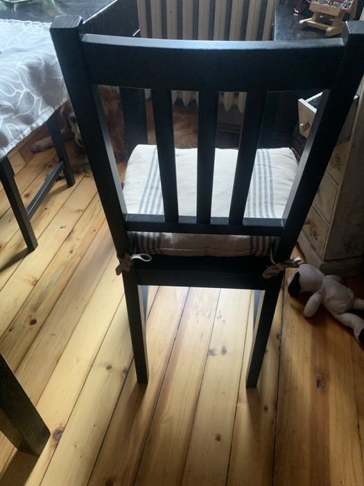 Столове от масивно дърво, почти нови – IKEA