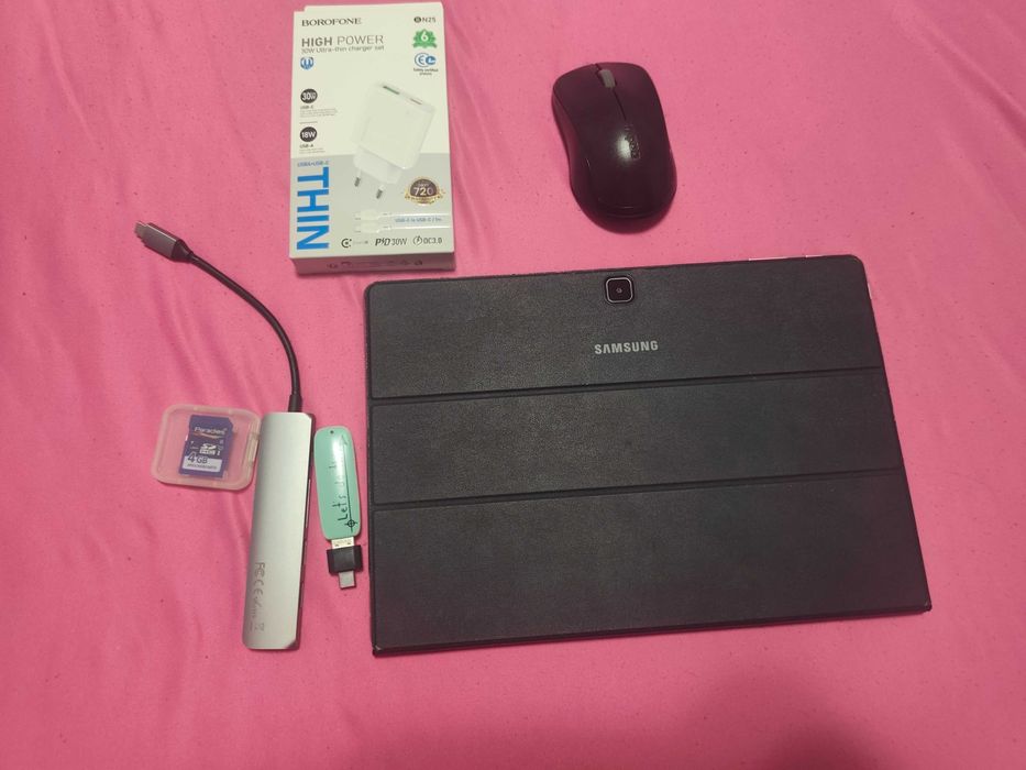 Tableta 2in1 Samsung Galaxy Tab ProS - 12 inch pachet ultra Windows 10