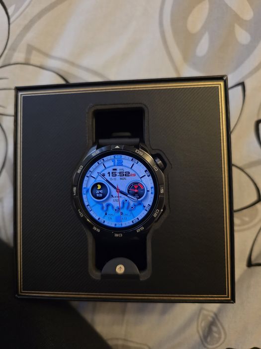Huawei Watch gt4 impecabil în garanție încă 2 ani