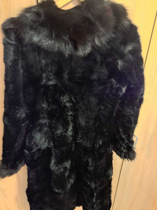Черно палто от лисица М , Л
