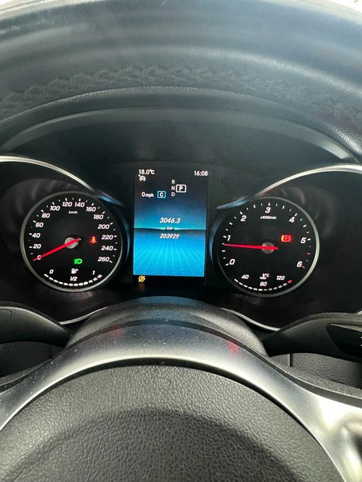 Mercedes-Benz C 220 AMG-LINE