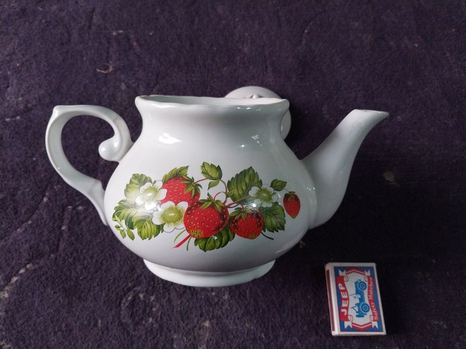 Чайники фарфор.Целые.СССР.