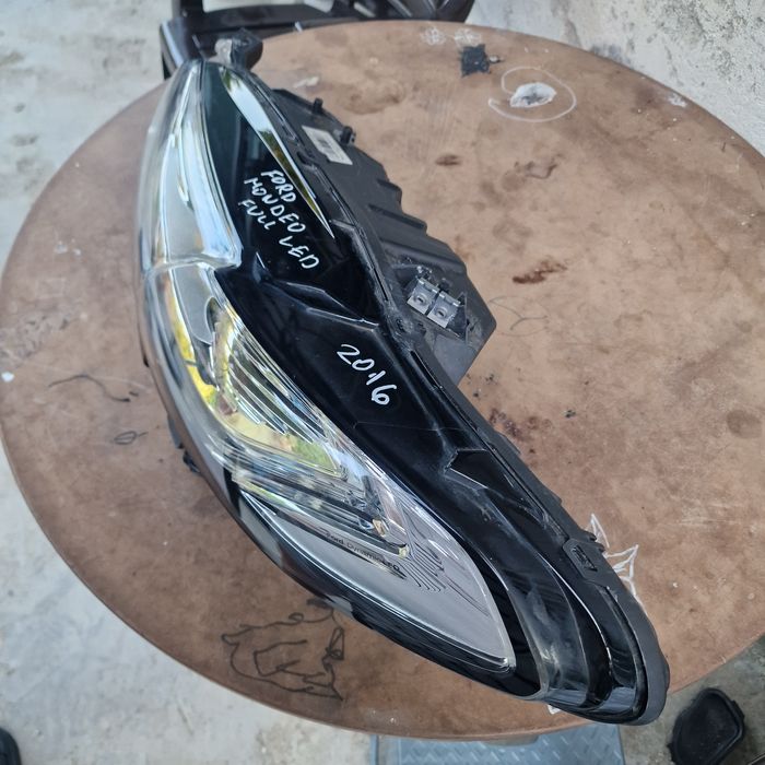 Ford Mondeo full led 2016 ляв фар