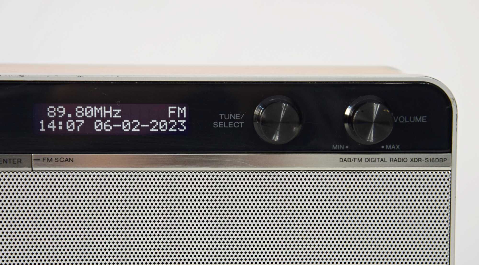 Radio Sony XDRS16DBP, Digital DAB radio cu ceas, boxa