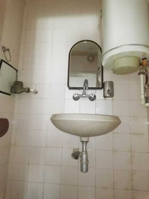 Дава се под наем Едностаен апартамент в Бургас, Възраждане - 32 кв.м за 204 € - Снимка #4