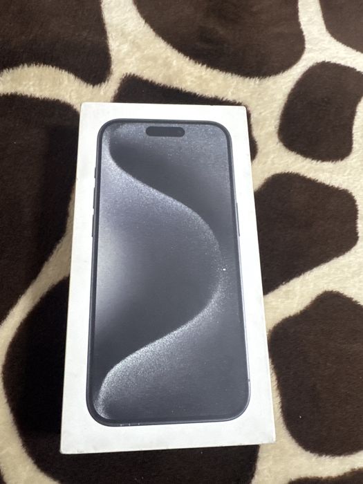 Продам Айфон 15 про блэк титан 128 г