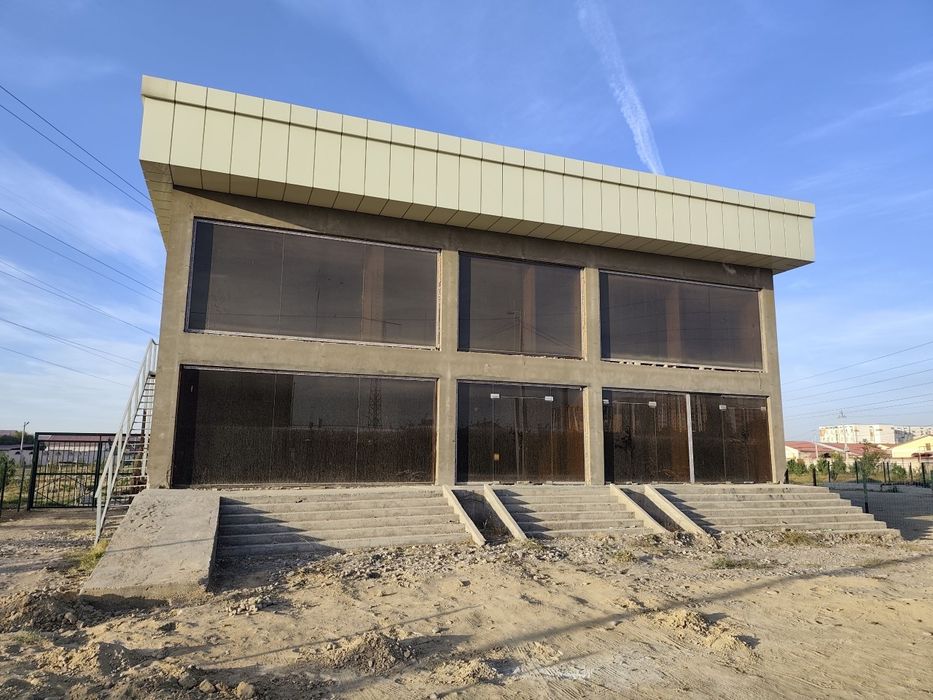 Сдается в аренду целиком или по частям