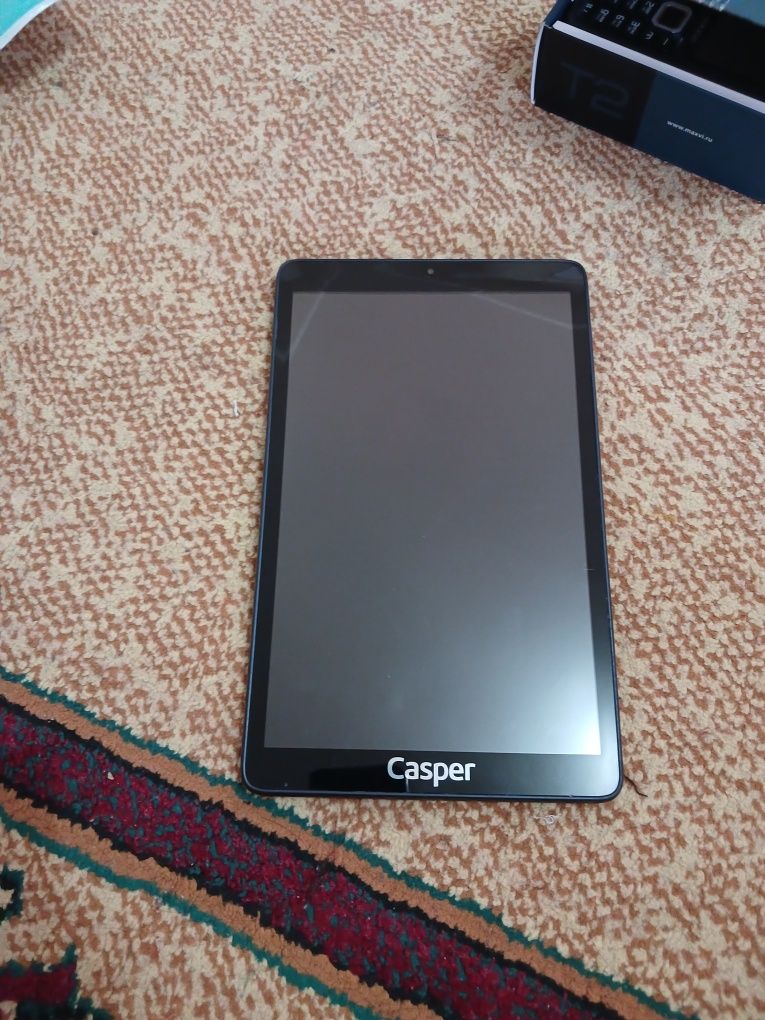 Rasmdagi 3 ta telefon 400000