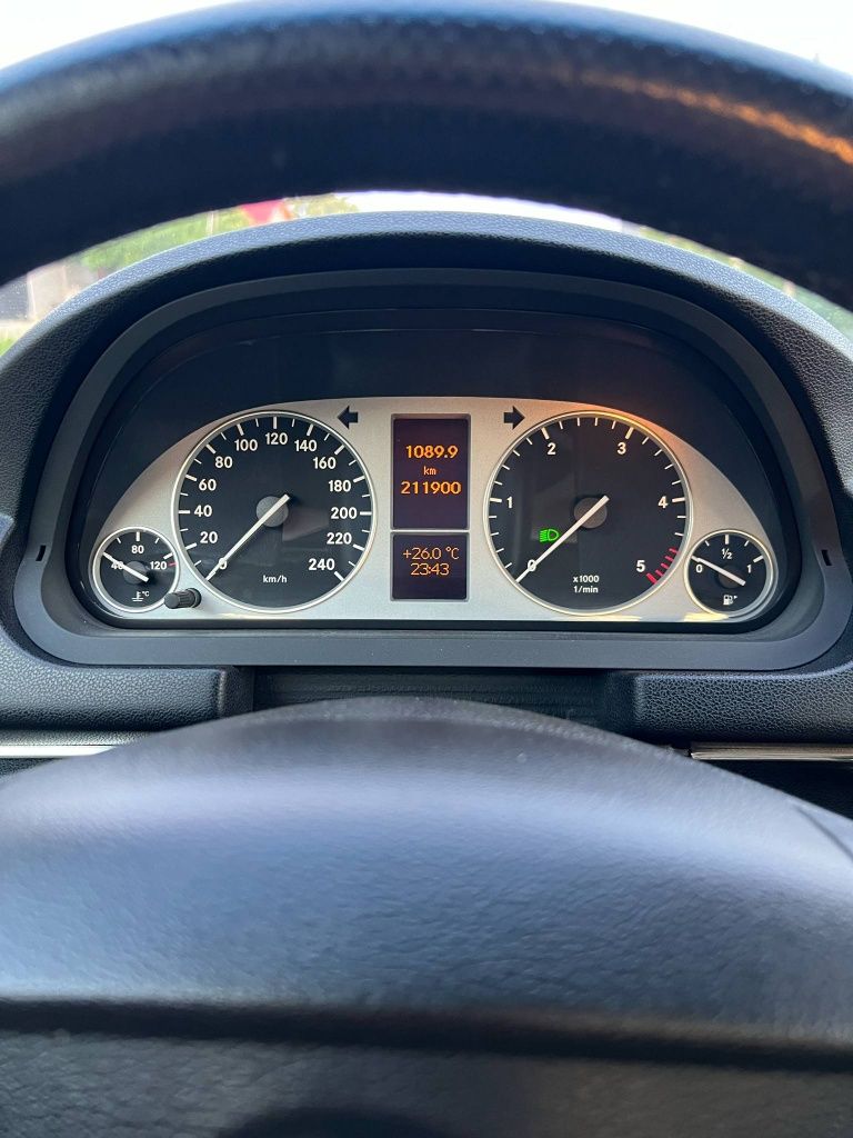 Mercedes Bclass 18diesel Panoramic