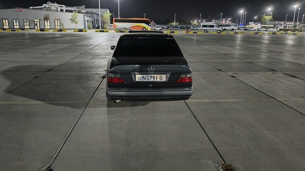 Mercades benz W 124