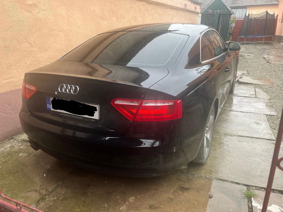 Audi A 5 in stare impecabilă de  vânzare mai multe detalii în privat