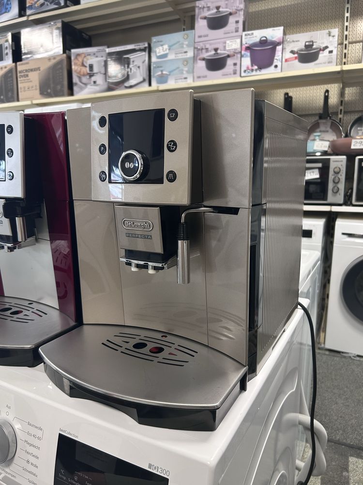 Каферобот - Кафеавтомат  DELONGHI  PERFECTA