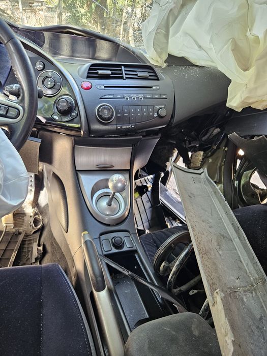 Honda Civic 8 2.2 140