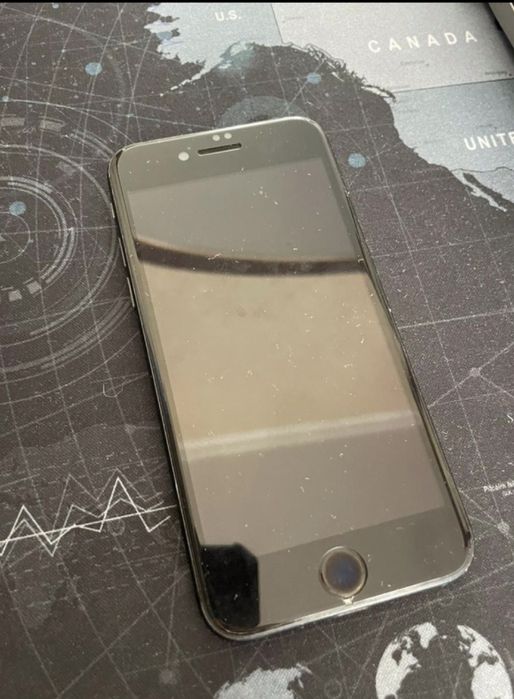 Продам iphone 7