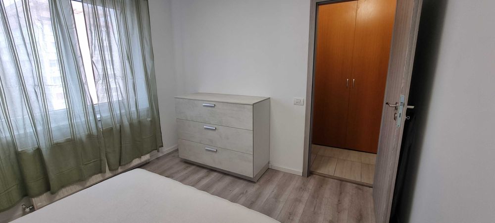 Apartament de inchiriat 3 camere Piața Miniș