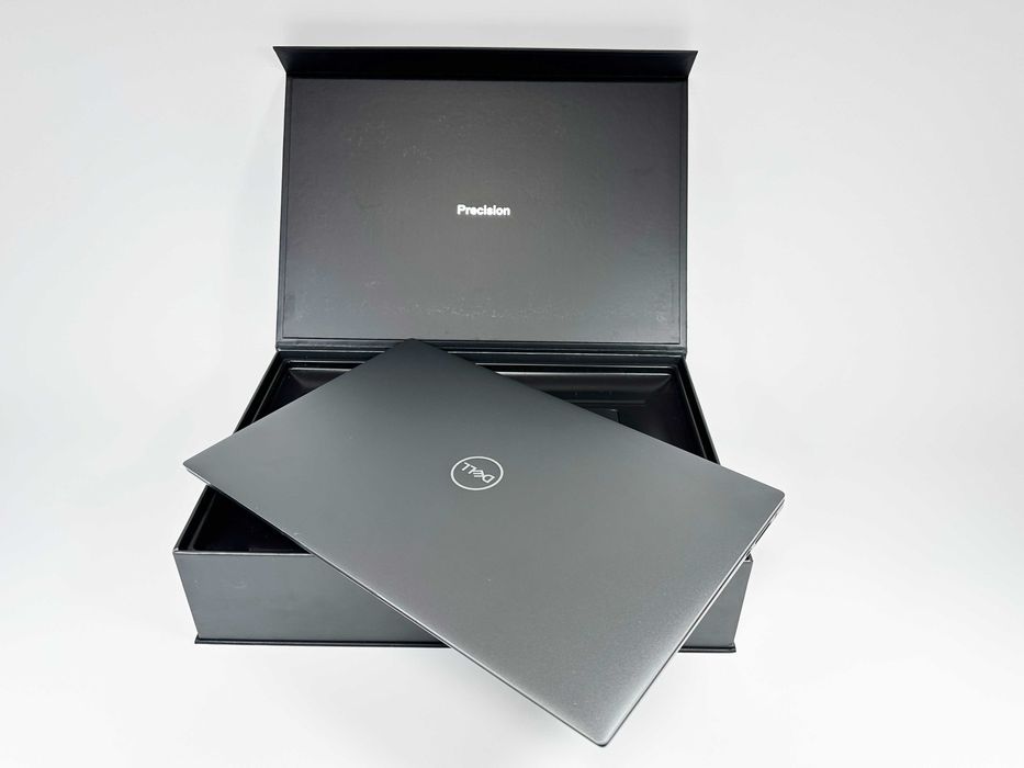 Laptop Dell Precision i7 gen 10 64 gb 1 TB SSD Cutie Garantie 12 luni