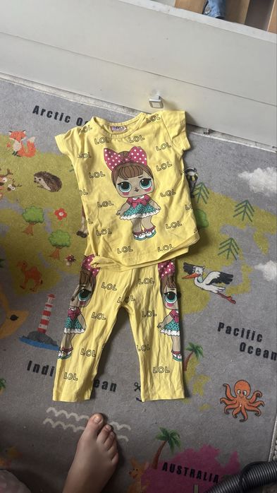 Вещи 3 пакета. на девочку 2-3 года