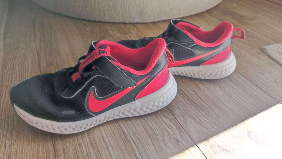 Детски маратонки Nike
