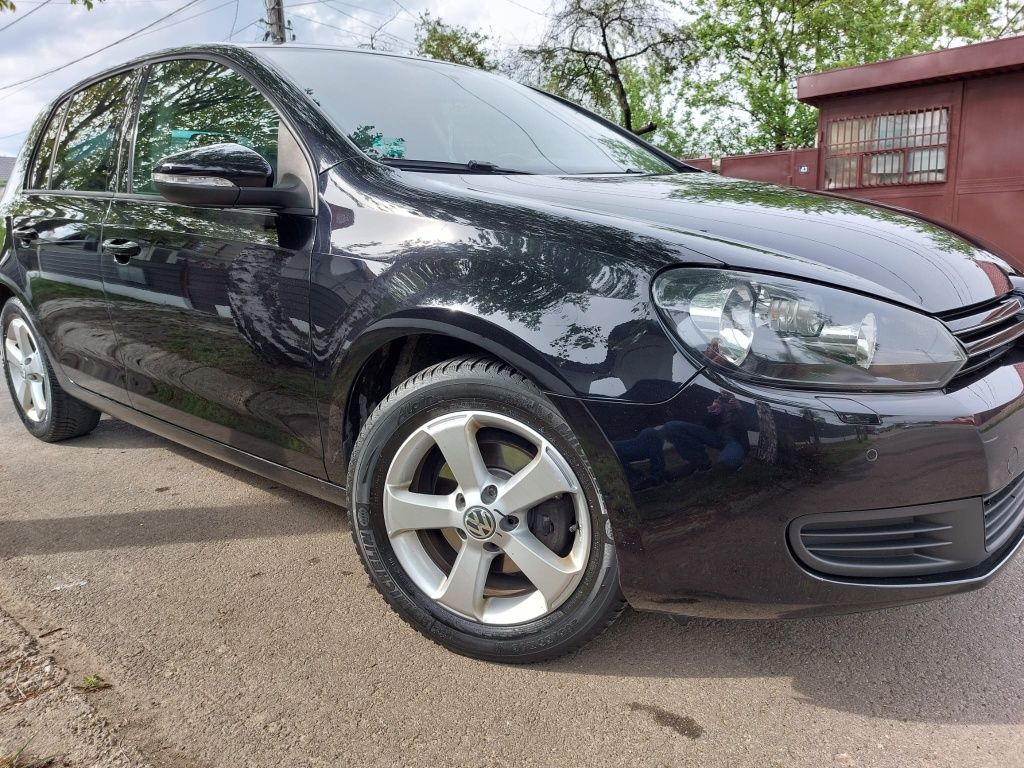 VW GOLF VI  1.6 mpi