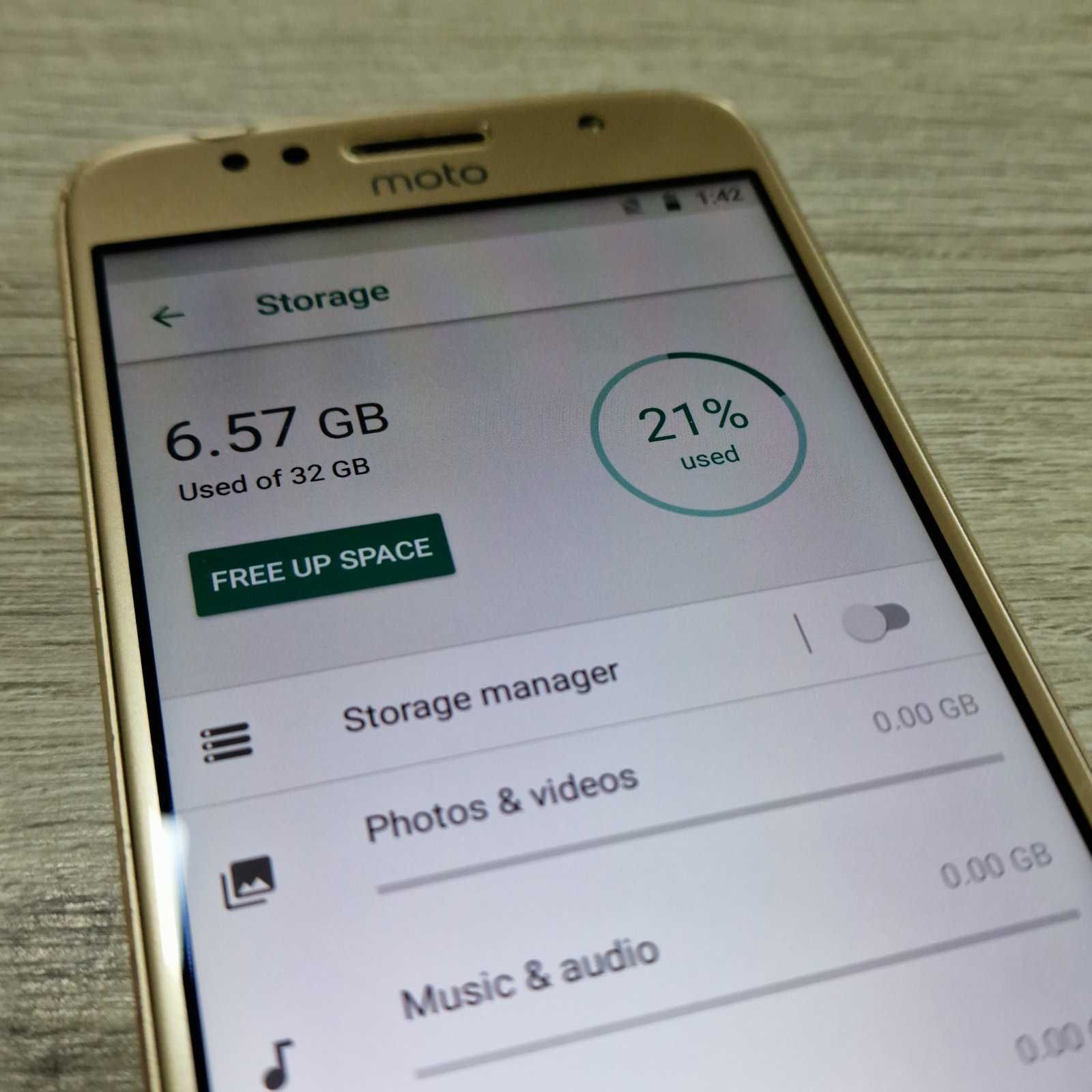 Телефон Motorola Moto G5s