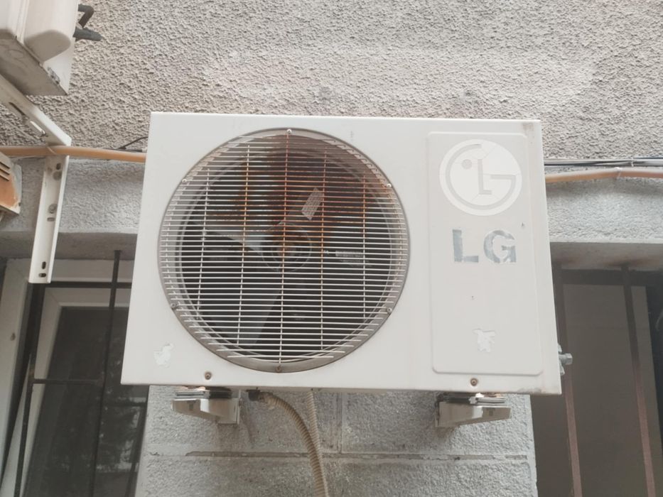 Климатик   LG  9