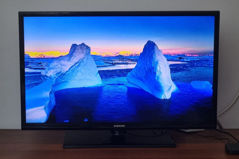 Телевизор / Samsung - 32" - FULLHD , 1080P