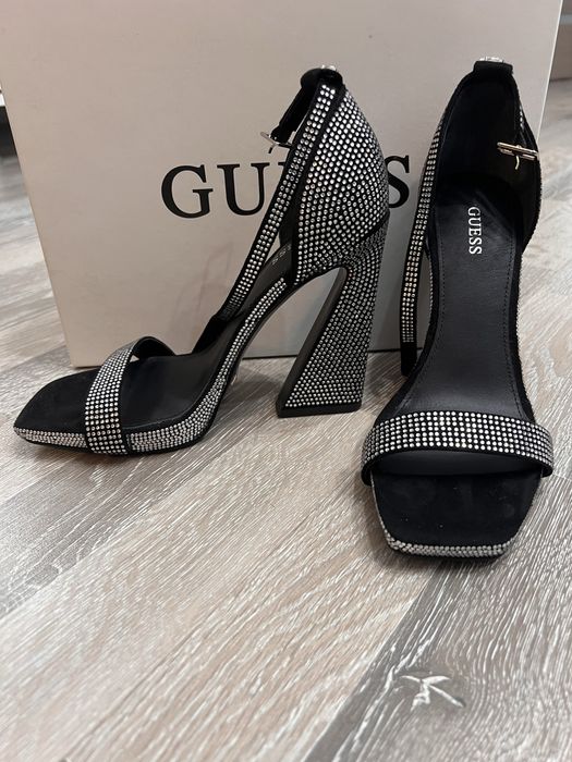 Sandale Guess negre cu strasuri 37 Noi