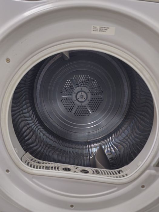 Сушилня с термопомпа Hotpoint Ariston 8кг. A+