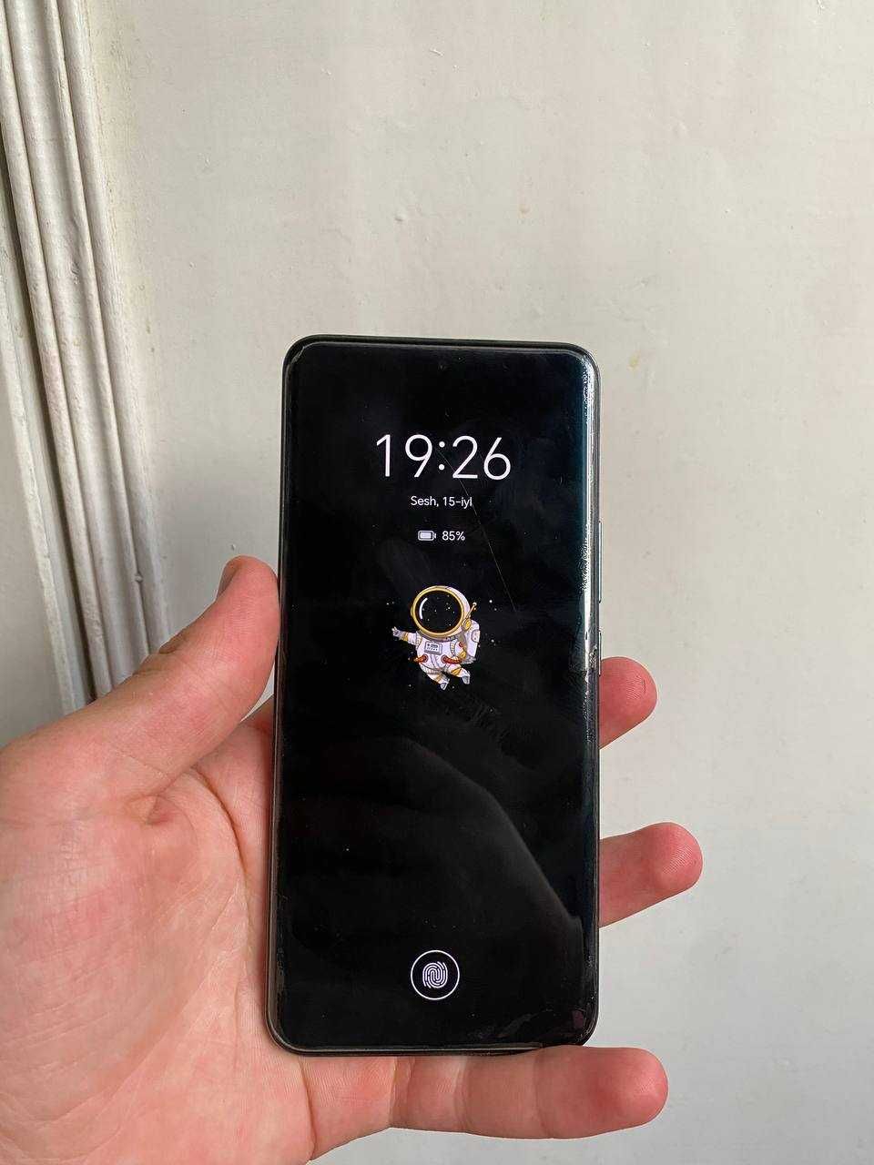 Honor 90  12 + 512 gb