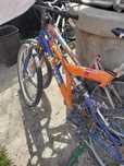 Vând 3 biciclete