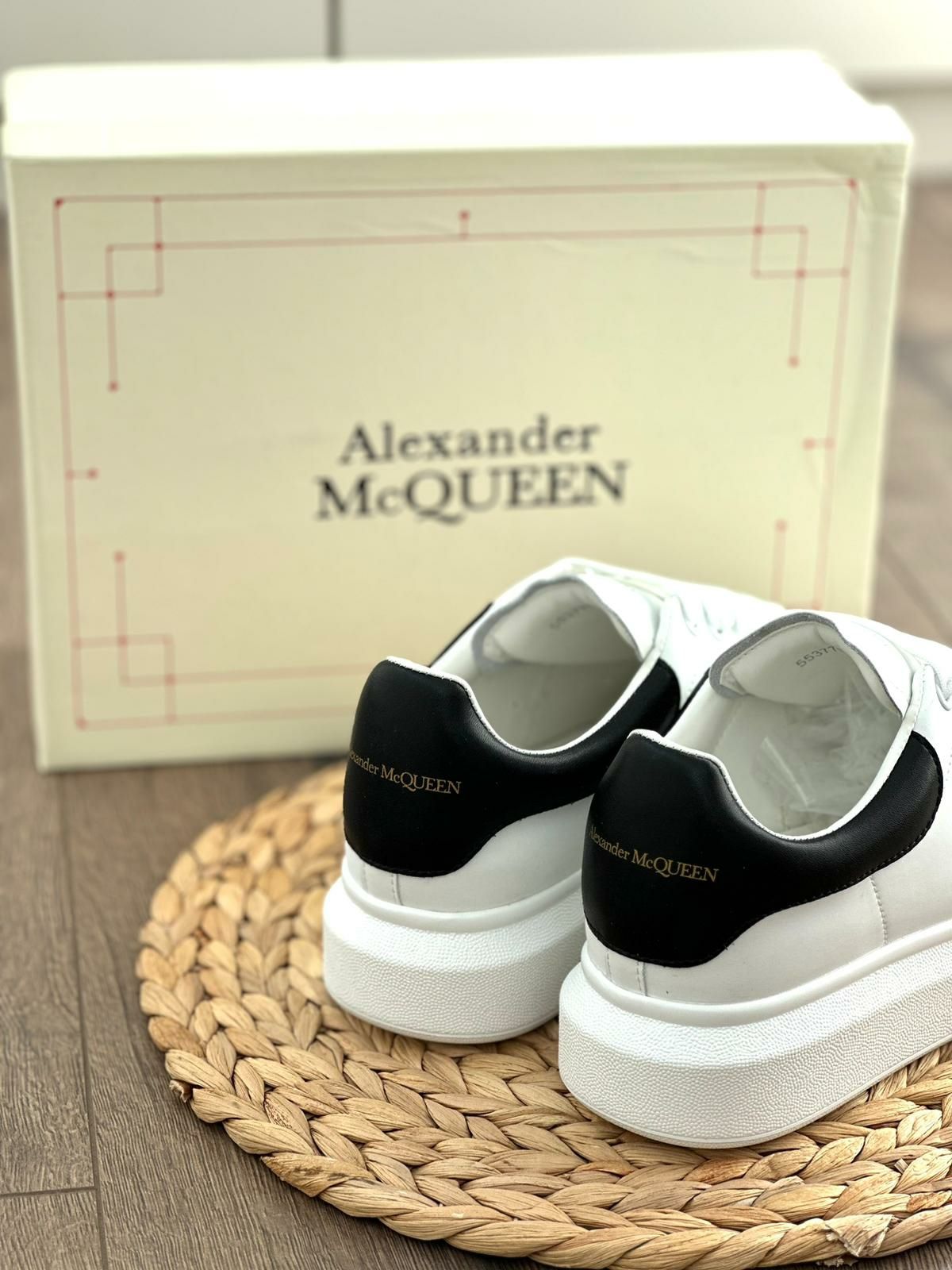 Adidasi Alexander McQUEEN produs din piele 100% premium