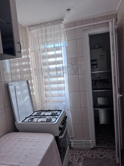 Închiriez apartament 2 camere, zona Viziru 1,Brăila. (mobilat, utilat)