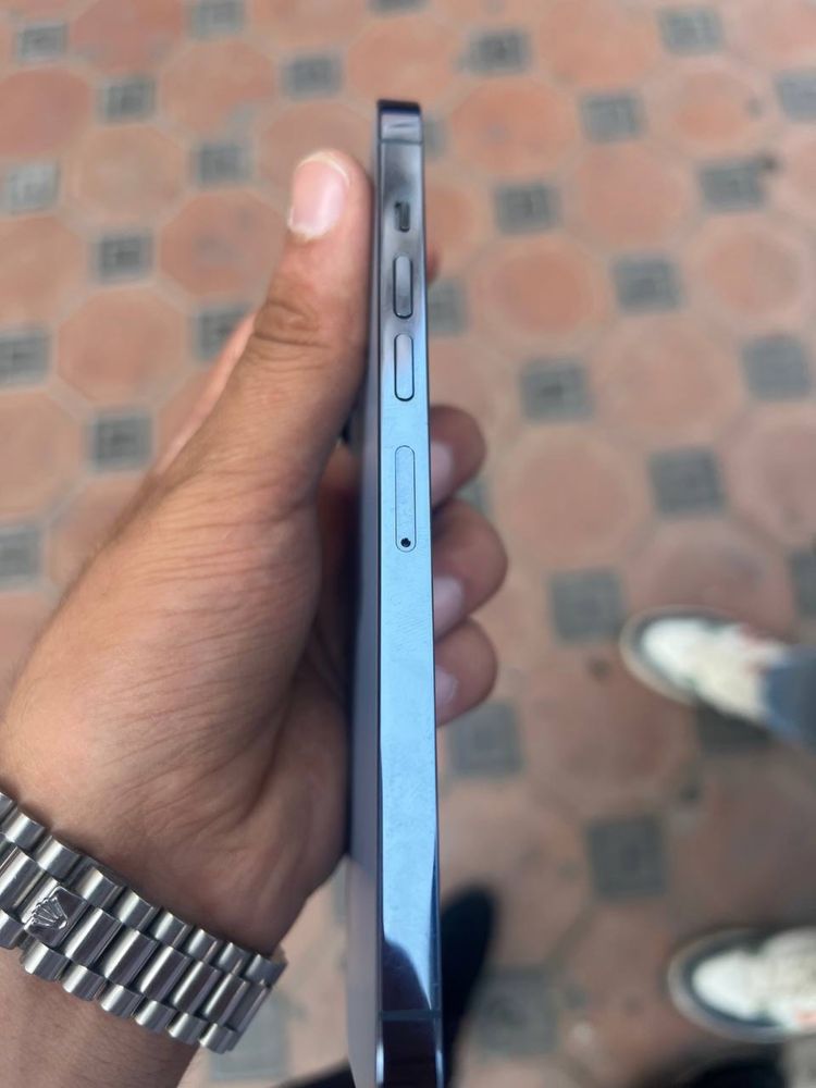 Iphone 13 pro max kafolati bilan