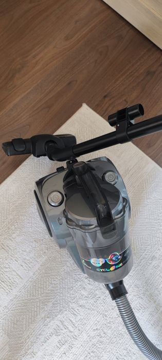 Пылесос Artel VCC 0220 серый