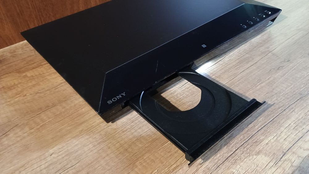 Домашно кино Sony bdv -e2100
