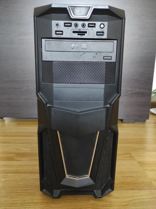 PC Middle Tower  I7