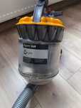 Aspirator fãrã sac Dyson Ball