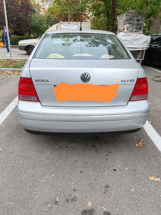 Vând vw bora 1.6 fsi benzina,