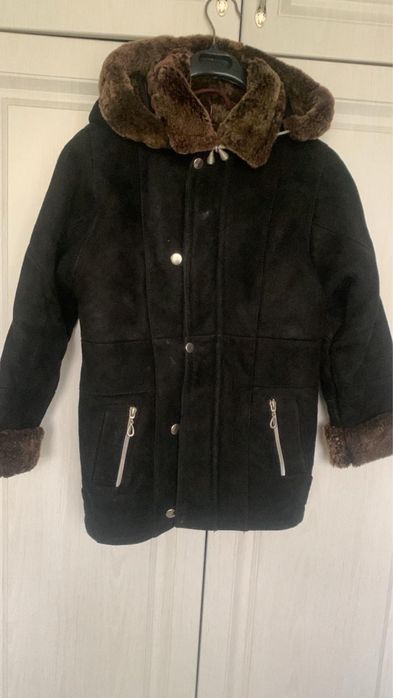 Продам детскую натуральную дубленку Семей