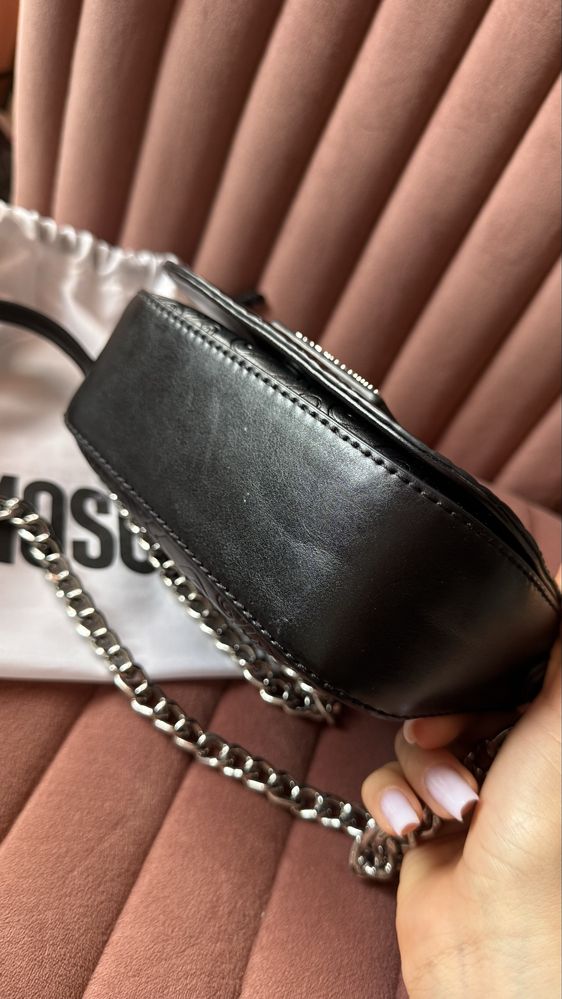 Чанта love moschino