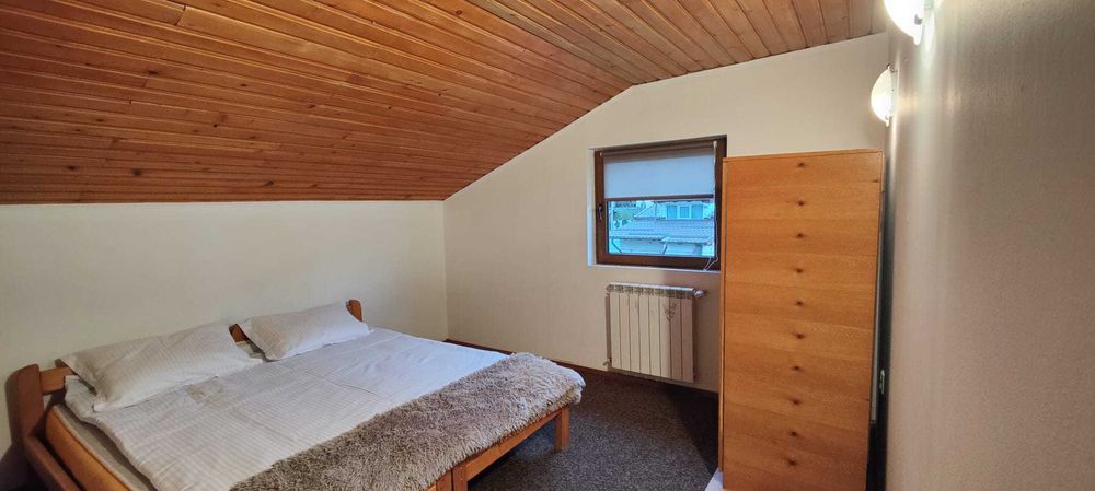 Casa 8 cam inchiriat Revelion