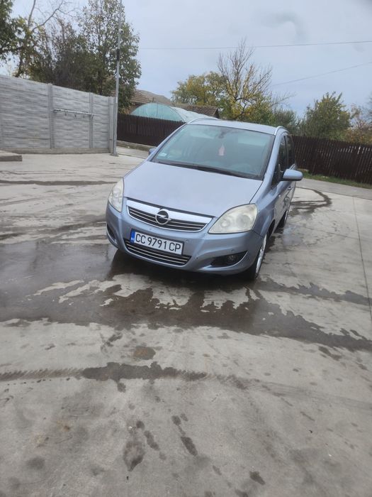 Vând/schimb opel zafira