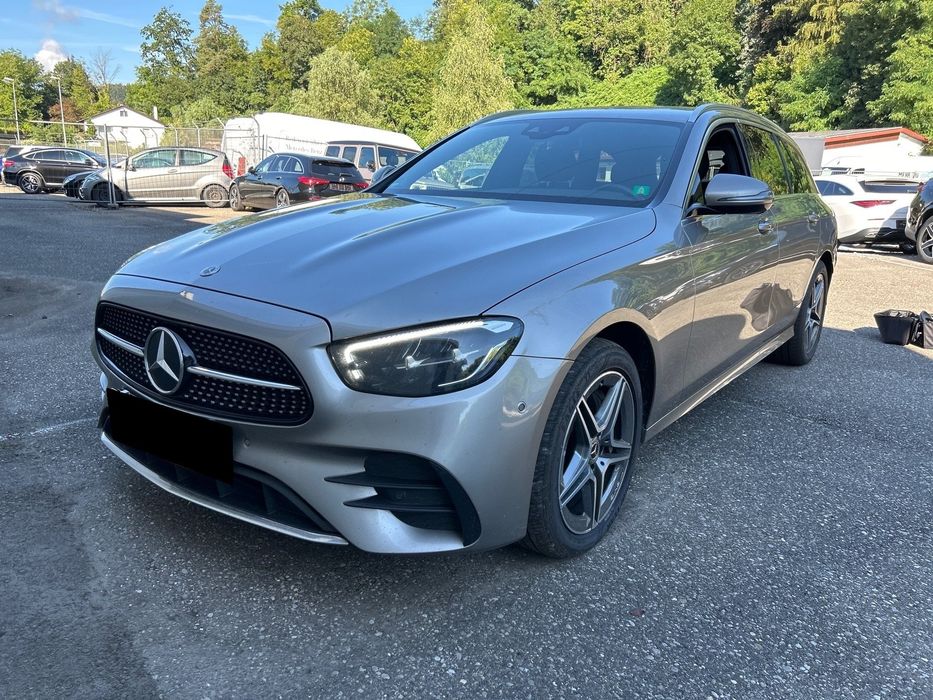 Mercedes-Benz E 300 4 Matic  -Plug-IN Hybrid