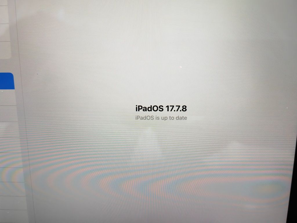 iPad Pro A1709, 2017 (10,5-инчов),256GB Wi‑Fi + Cellular+Keyboard®