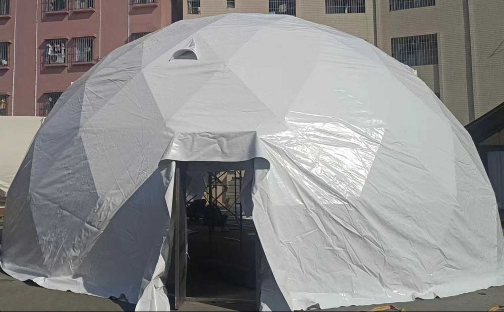 Cort glamping premium cu izolatie pentru 4 anotimpuri,79 mp,