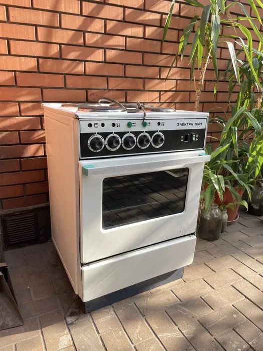 Печка рабочая духовка все работает