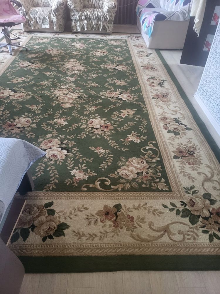 Продам ковер б/у
