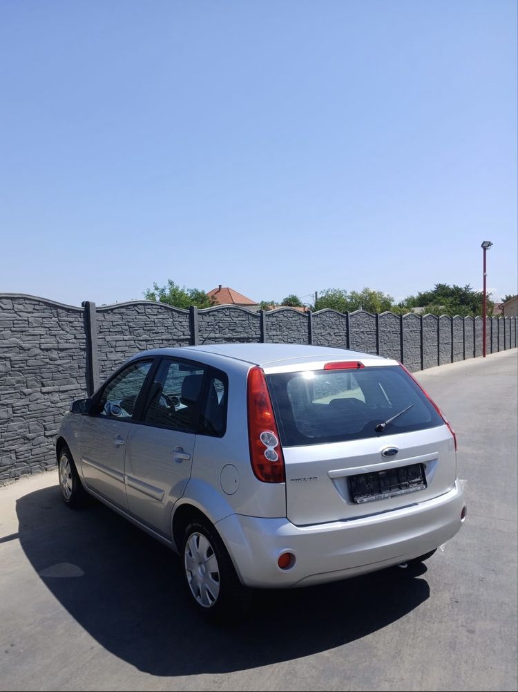 Vand Ford Fiesta 1.3Benzina 2008